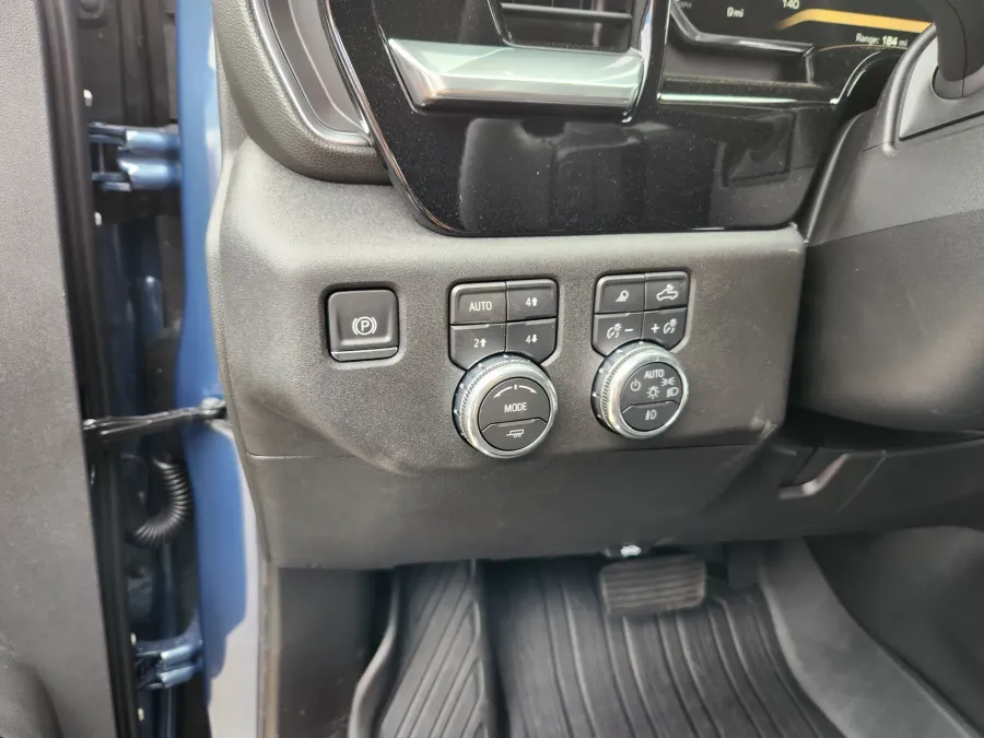 2026 GMC Sierra 1500 Elevation | Photo 6 of 30