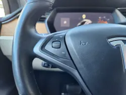 2021 Tesla Model X | Thumbnail Photo 23 of 31