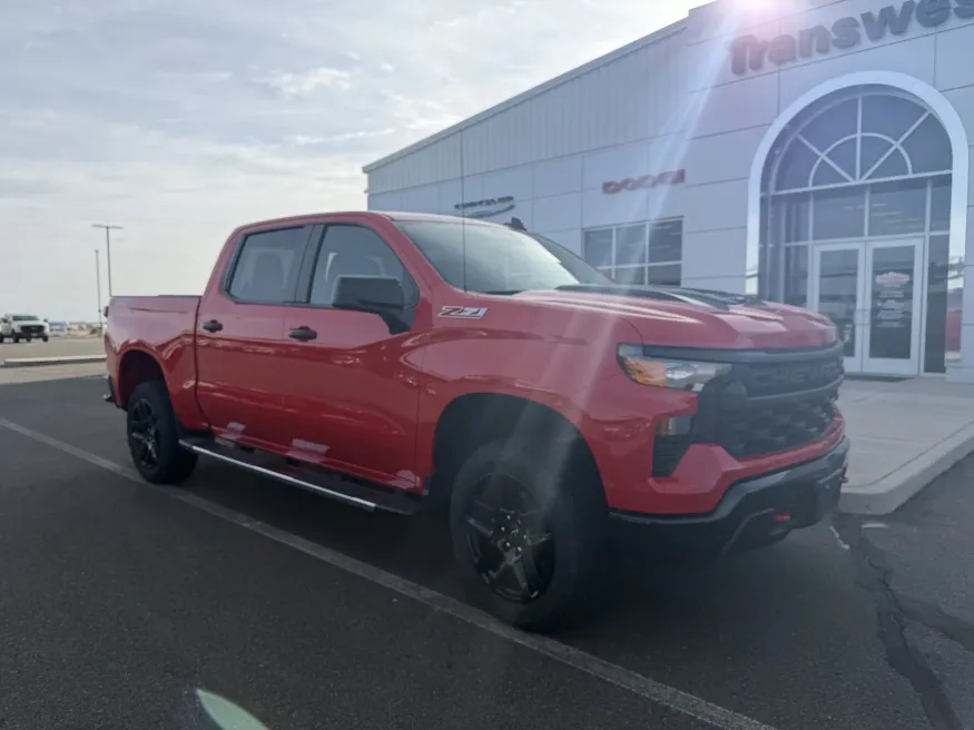 2024 Chevrolet Silverado 1500 Custom Trail Boss | Photo 1 of 21