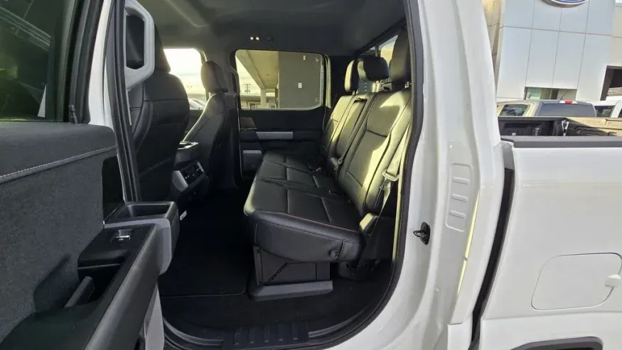 2026 Ford Super Duty F-250 | Photo 27 of 29