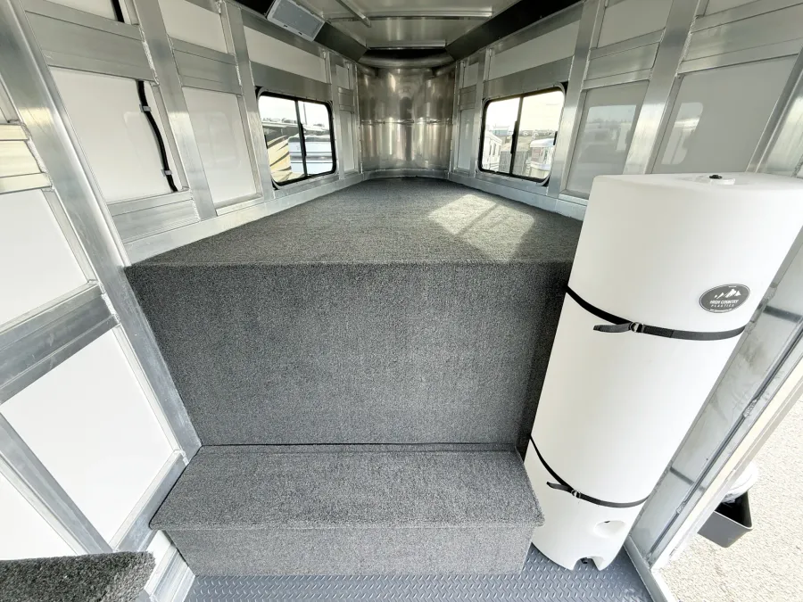 2026 Cimarron Norstar Warmblood 2 + 1 | Photo 5 of 20