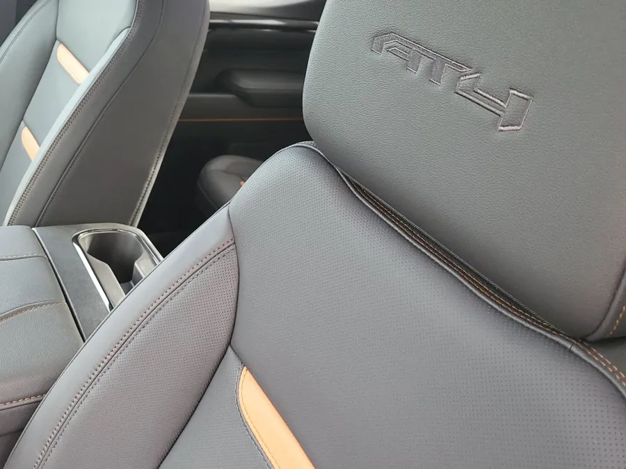 2026 GMC Sierra 1500 AT4 | Photo 13 of 27