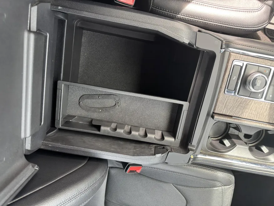 2019 Ford Expedition Limited | Photo 8 of 24