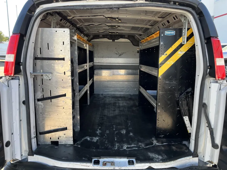 2021 Chevrolet Express 3500 | Photo 13 of 22