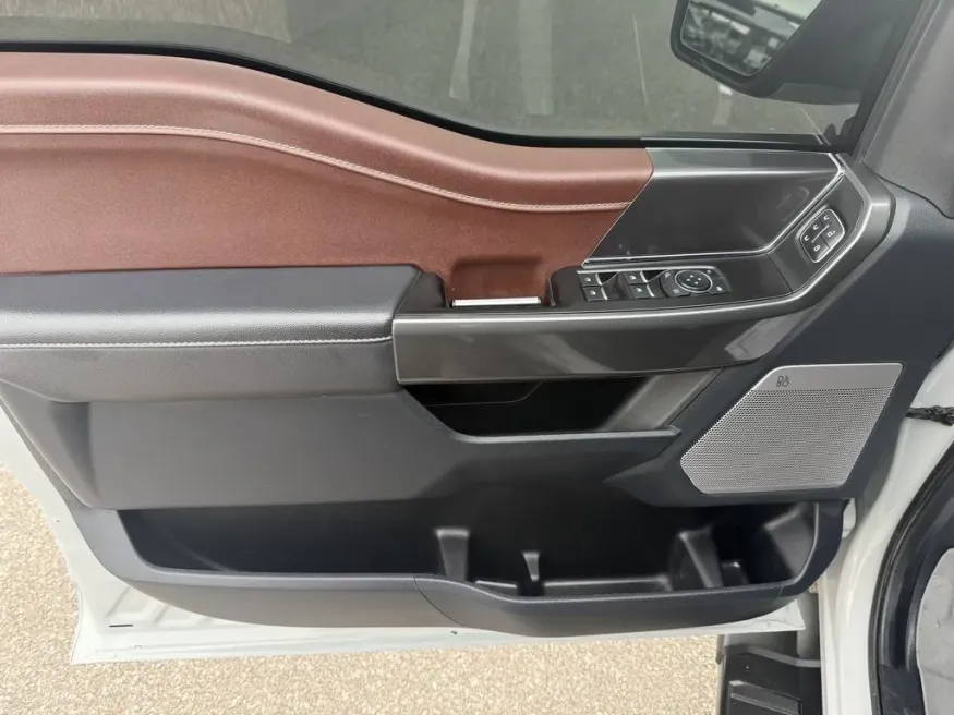 2023 Ford F-150 | Photo 13 of 31