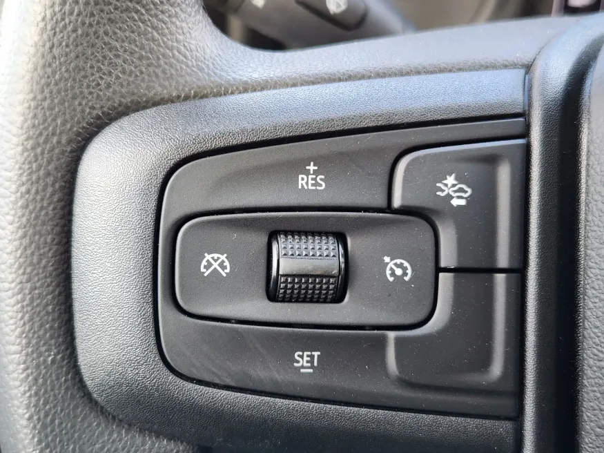 2026 GMC Sierra 1500 Pro | Photo 16 of 22