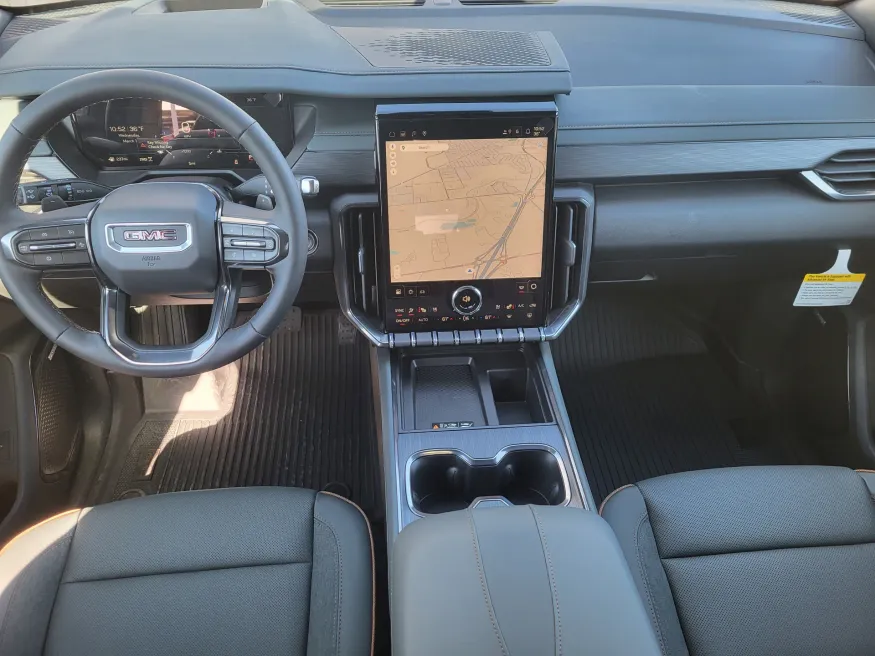 2026 GMC Acadia AT4 | Photo 22 of 27