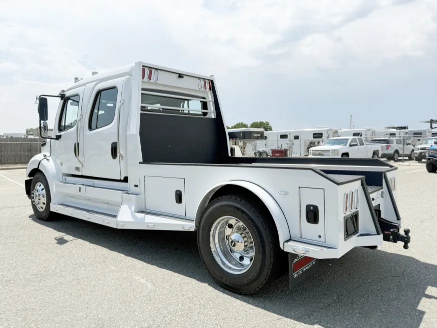 2026 Freightliner M2 112 SUMMIT HAULER | Photo 14 of 24