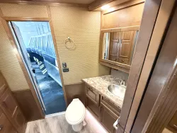 2022 Lakota Bighorn 6HLQ | Thumbnail Photo 10 of 26