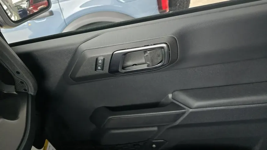 2025 Ford Bronco | Photo 26 of 29