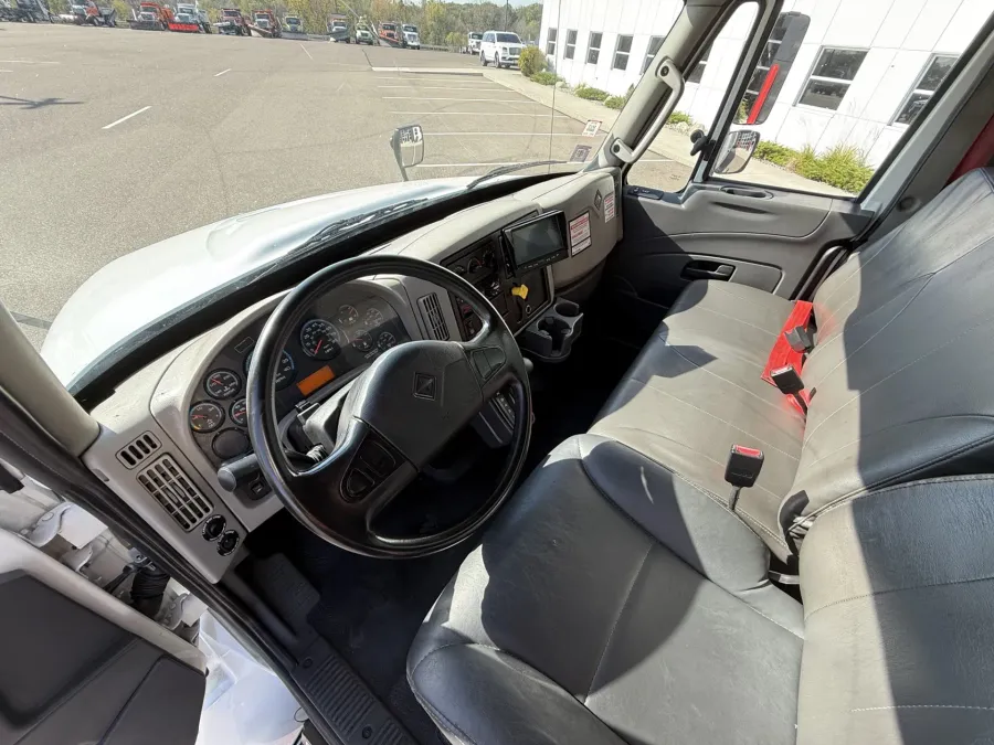 2016 International MA025 | Photo 14 of 23