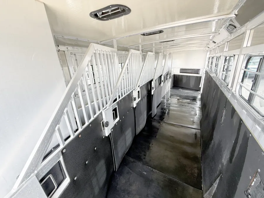 1999 Hart Deluxe | Photo 10 of 19