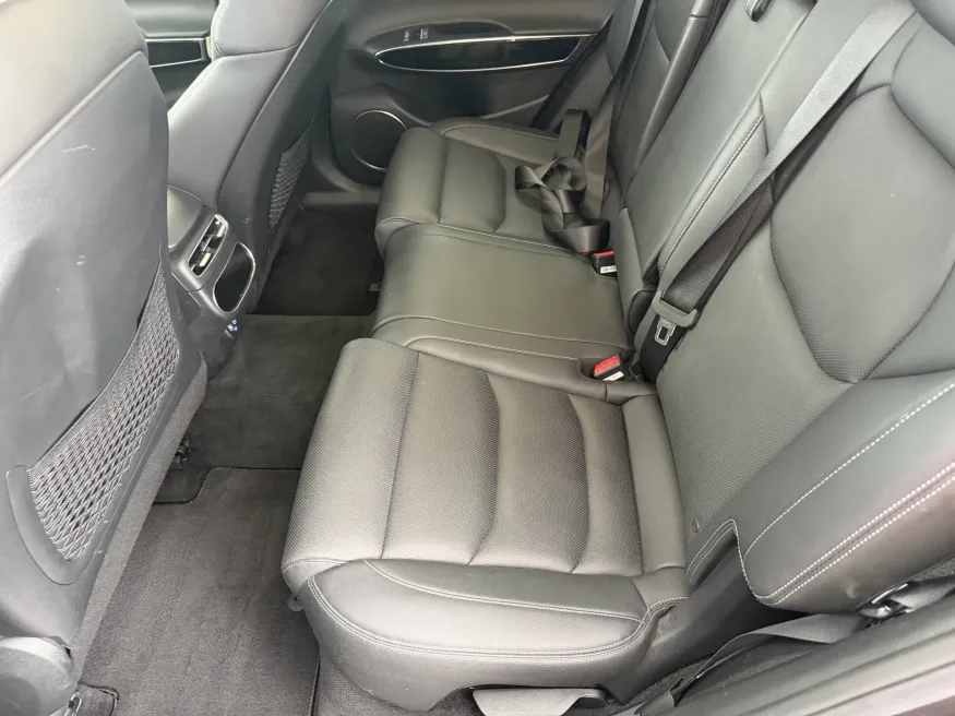 2025 Genesis GV70 2.5T | Photo 8 of 19