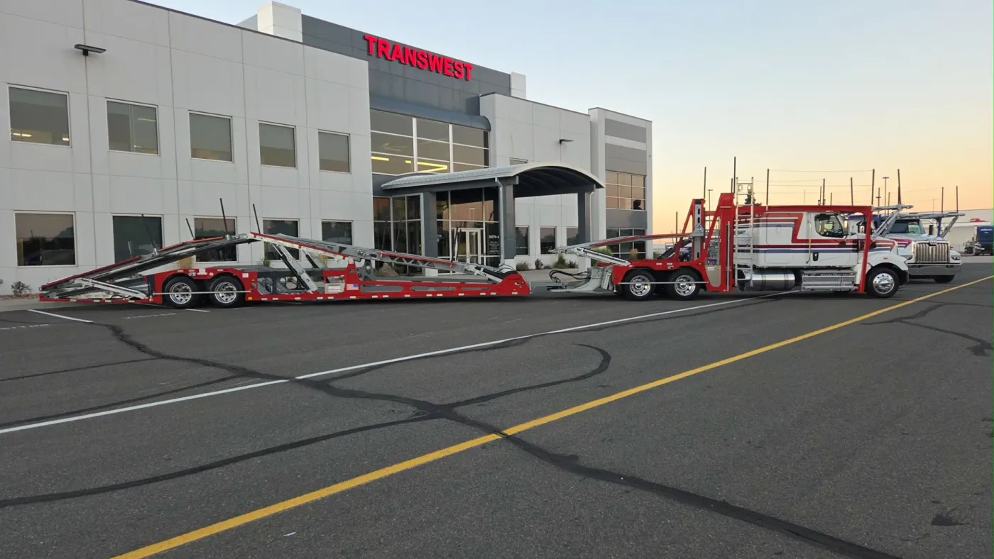 2026 Western Star 49X | Photo 3 of 24