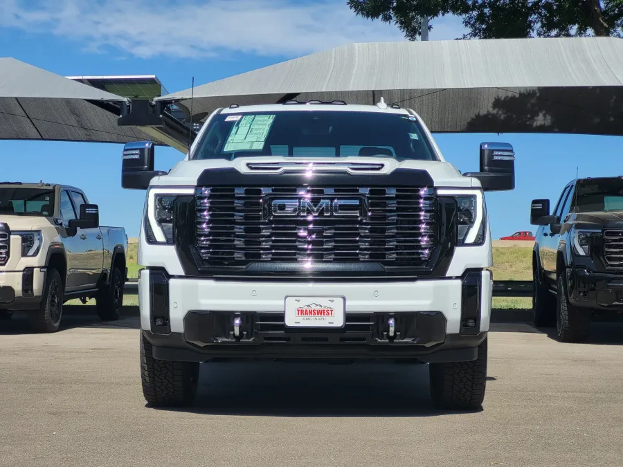 2026 GMC Sierra 2500HD Denali Ultimate | Photo 1 of 25