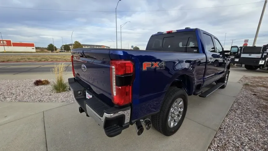 2026 Ford Super Duty F-350 | Photo 8 of 36