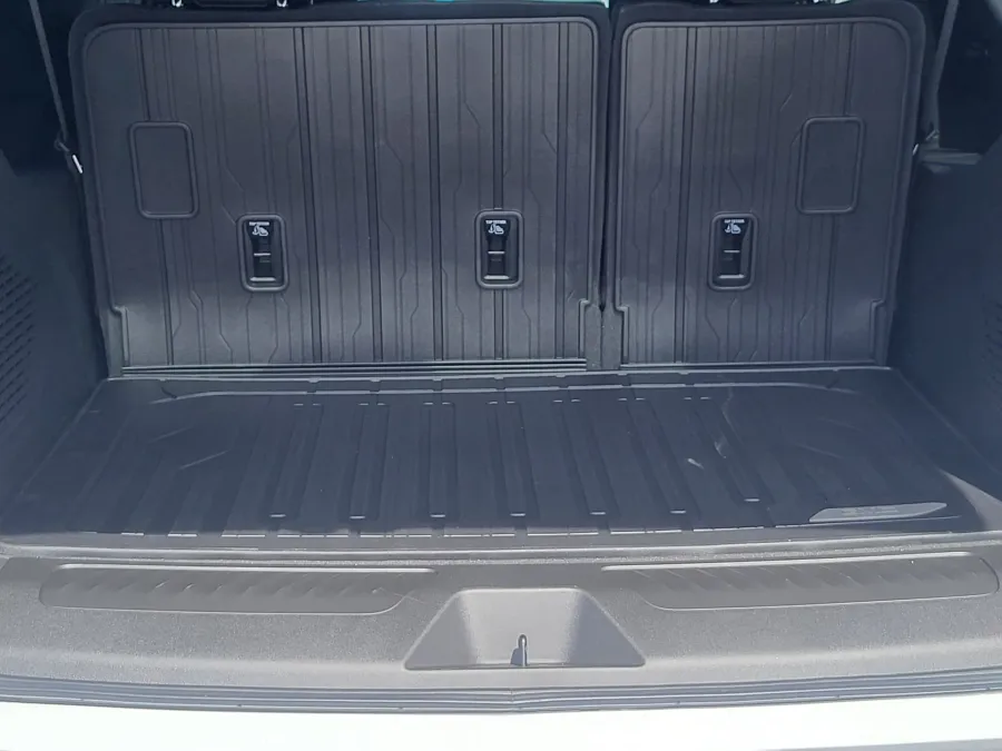 2026 GMC Yukon XL Elevation | Photo 25 of 26