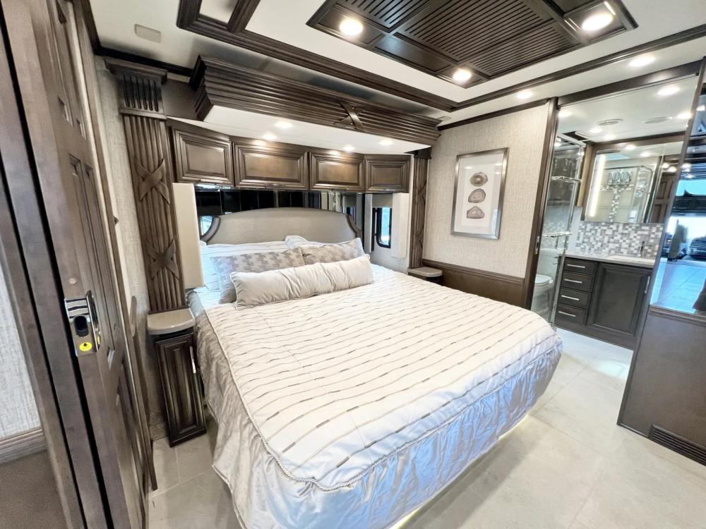 2023 Newmar Supreme Aire 4509 | Photo 15 of 37