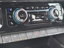 2026 GMC Sierra 1500 AT4 | Thumbnail Photo 16 of 26