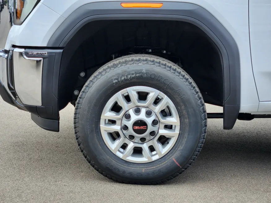 2026 GMC Sierra 2500HD Pro | Photo 22 of 29