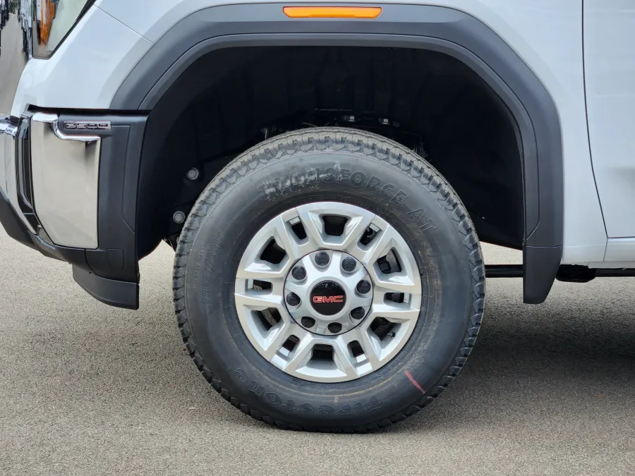 2026 GMC Sierra 2500HD Pro | Photo 22 of 29