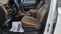 2021 Chevrolet Suburban | Thumbnail Photo 17 of 37