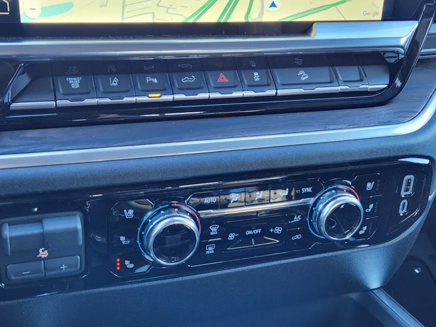 2026 GMC Sierra 2500HD SLT | Photo 15 of 20