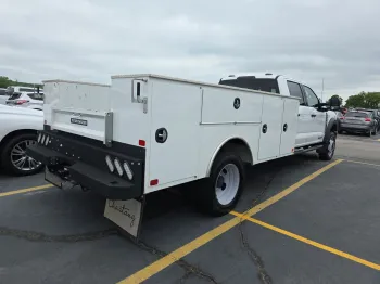2024 Ford Super Duty F-550 XLT