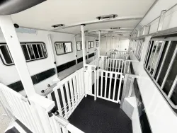 2027 Cimarron Showstar LX | Thumbnail Photo 12 of 22
