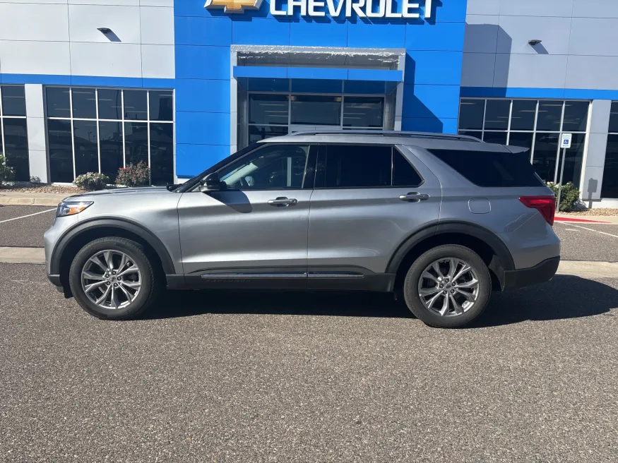 2024 Ford Explorer Limited | Photo 1 of 22