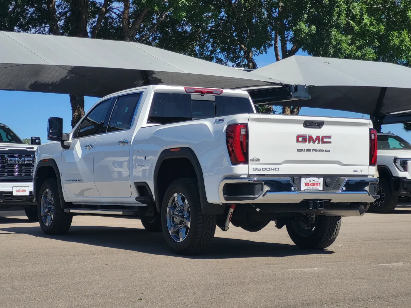 2026 GMC Sierra 3500HD SLT | Photo 4 of 24