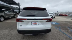 2024 Toyota Grand Highlander | Thumbnail Photo 7 of 33