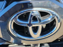 2024 Toyota Tundra 4WD Platinum | Thumbnail Photo 12 of 24