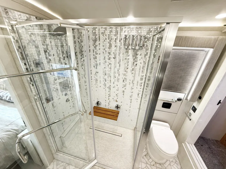 2024 Newmar King Aire 4531 | Photo 13 of 30