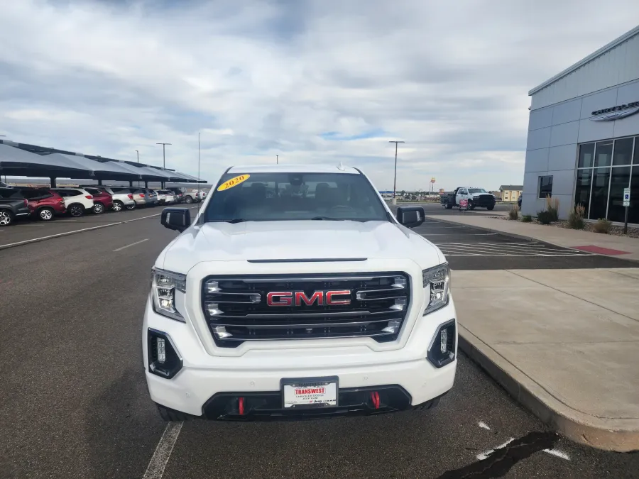 2020 GMC Sierra 1500 AT4 | Photo 2 of 28