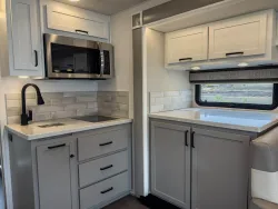 2026 Renegade Veracruz 32VDS | Thumbnail Photo 22 of 34