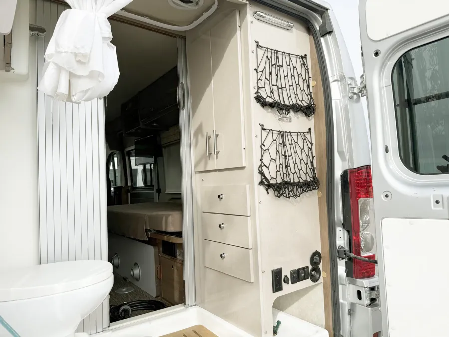 2018 Winnebago Travato BU259K | Photo 9 of 12