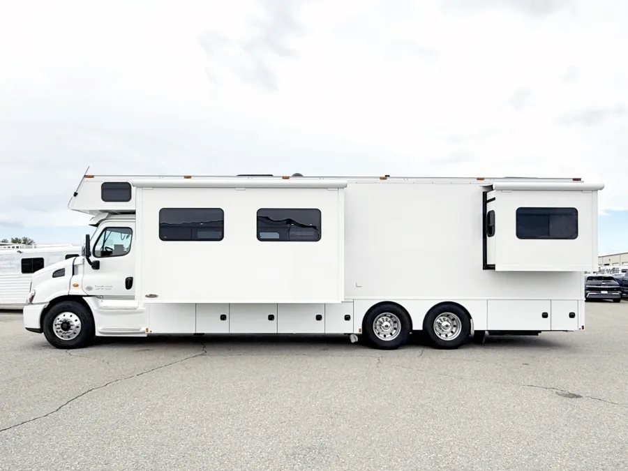2018 Renegade Classic 3400AM | Photo 21 of 29
