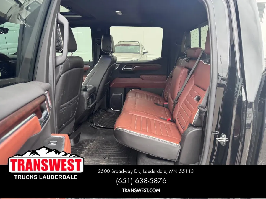 2023 GMC Sierra 1500 Denali Ultimate | Photo 10 of 18