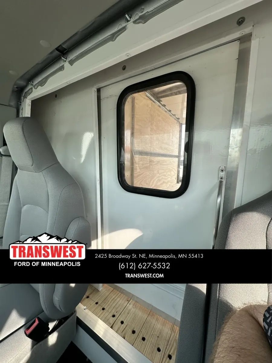 2025 Ford E-350SD | Photo 11 of 11
