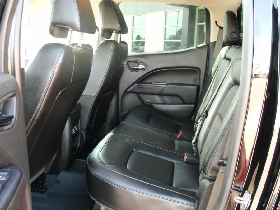 2020 Chevrolet Colorado | Photo 10 of 12
