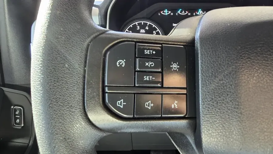 2023 Ford F-150 | Photo 16 of 29