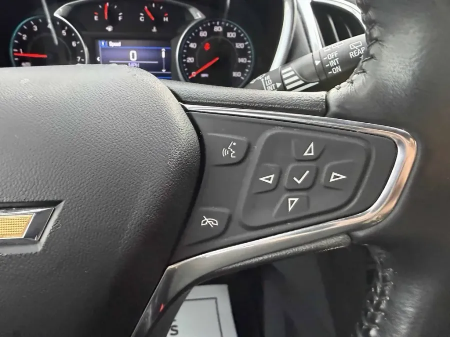 2021 Chevrolet Equinox | Photo 17 of 28