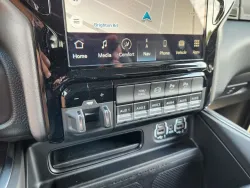 2024 RAM 3500 Laramie | Thumbnail Photo 30 of 33