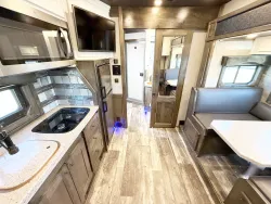 2024 Cimarron Freedom LQ | Thumbnail Photo 4 of 26