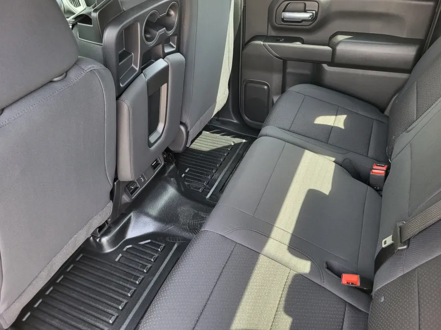 2026 GMC Sierra 2500HD Pro | Photo 21 of 24