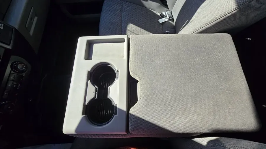 2022 Ford F-350 | Photo 19 of 24