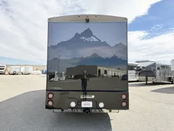 2025 Dynamax Isata 30FW | Thumbnail Photo 17 of 25