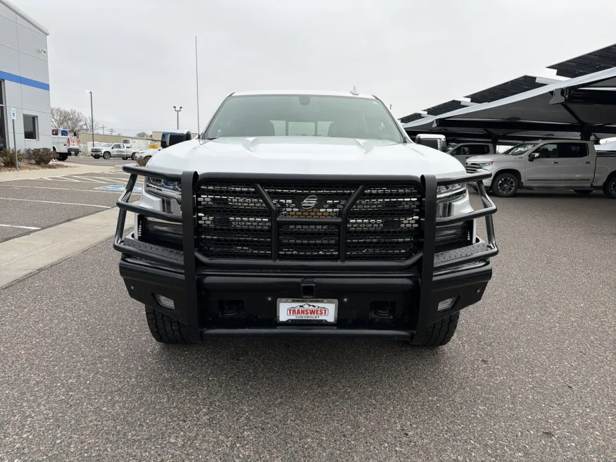 2021 Chevrolet Silverado 1500 LTZ | Photo 7 of 19