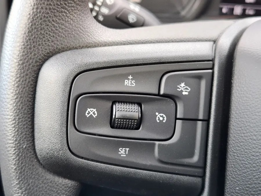 2026 GMC Sierra 1500 Pro | Photo 15 of 21